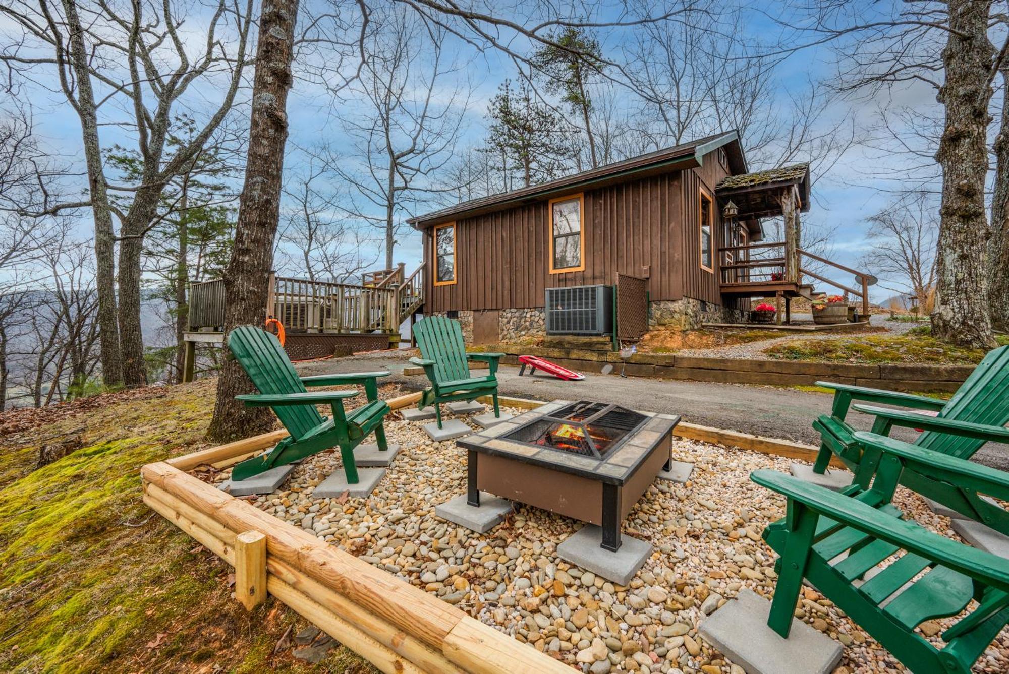 10 Miles Away From The Heart Of It All! Pigeon Forge Exterior foto