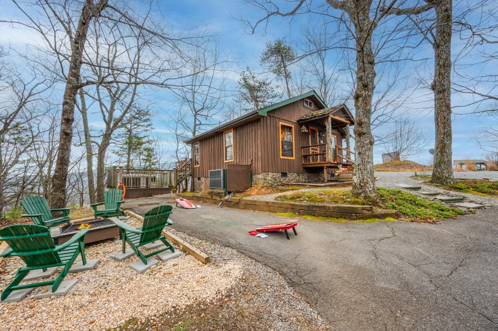 10 Miles Away From The Heart Of It All! Pigeon Forge Exterior foto